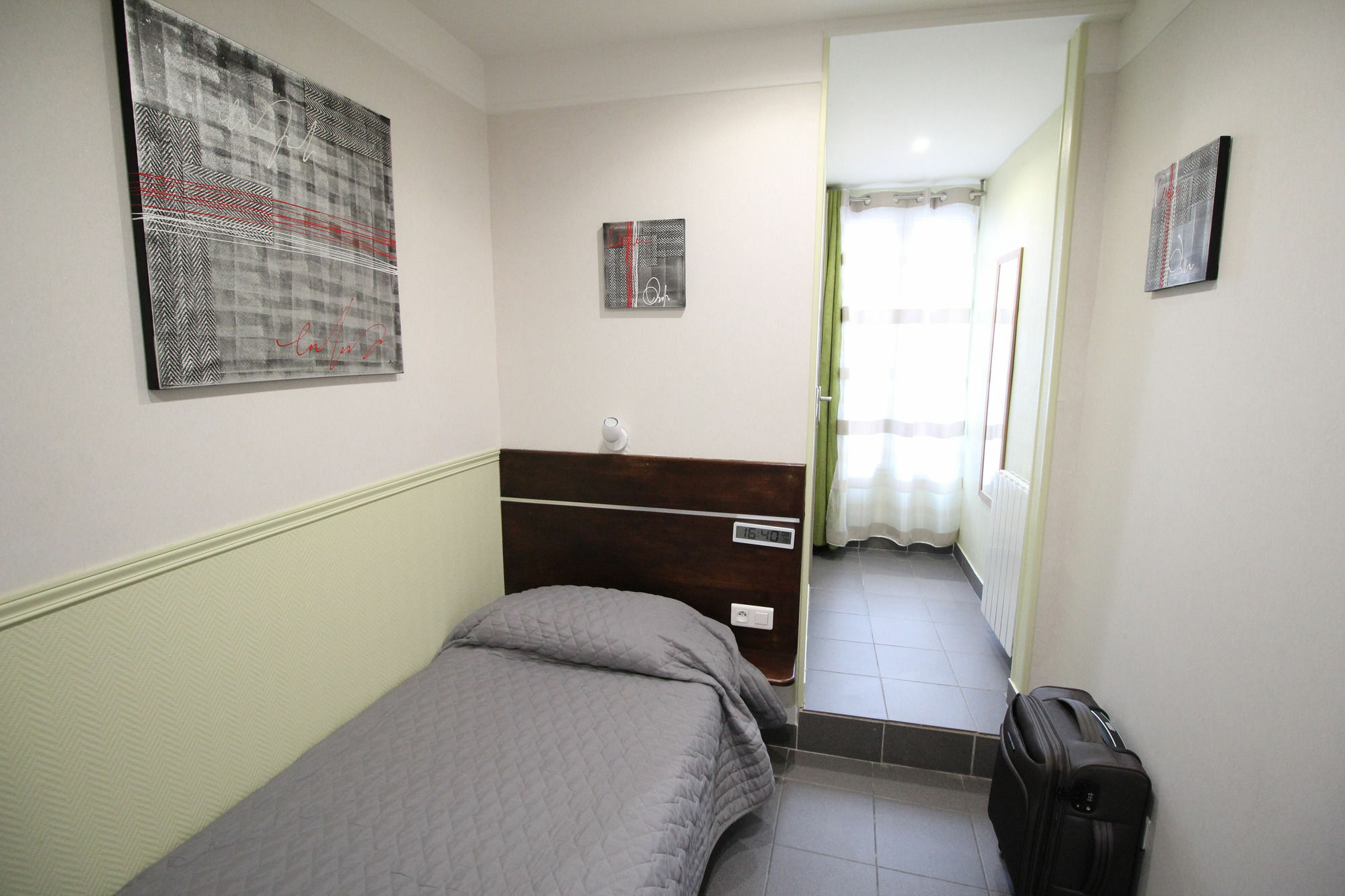 Hotel Des Pyrenees Paris Eksteriør bilde